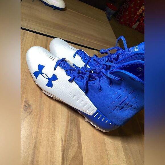 Brand new‎ size 16 under armor cleats - Picture 1 of 5